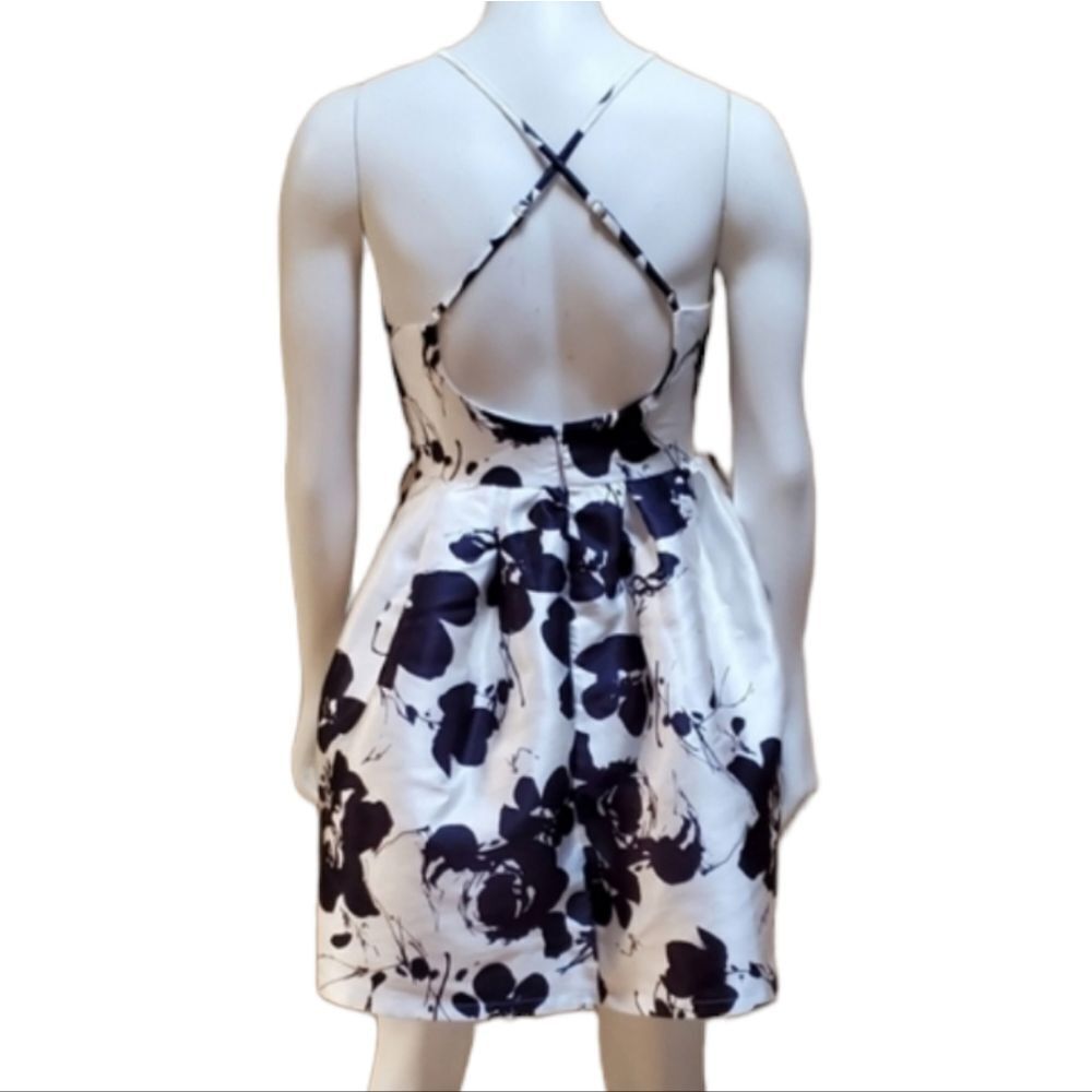 L"ATISTE BY AMY floral cocktail dress M - Picture 2 of 11